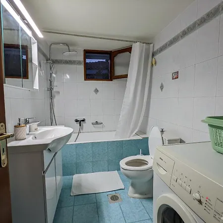 Ferienhaus Lovely Lontza, A Cozy 2-bedroom House. *
