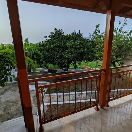 Lovely Lontza, A Cozy 2-bedroom House. * Lixouri